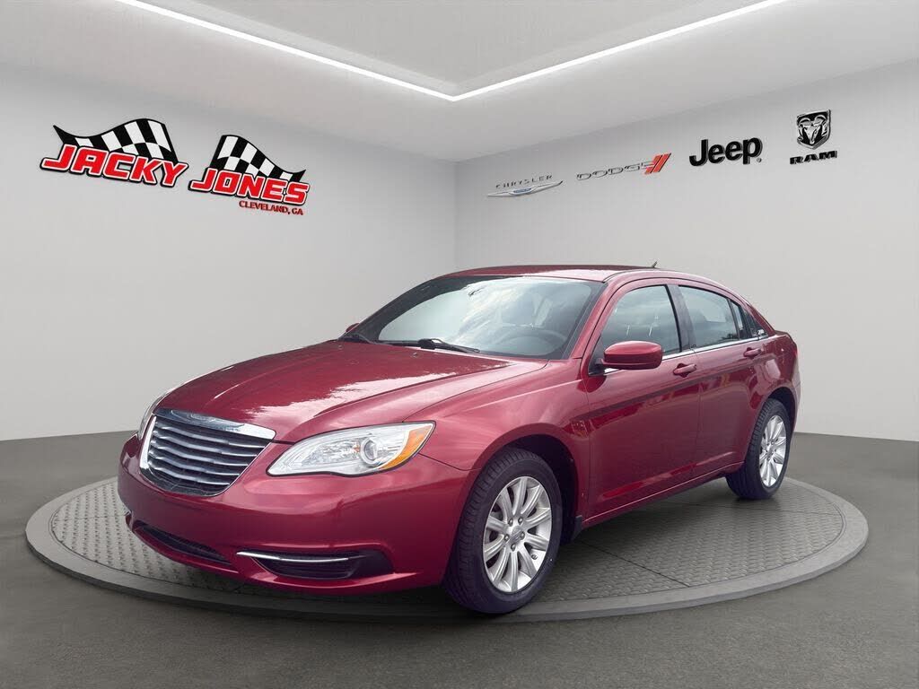 2013 CHRYSLER 200