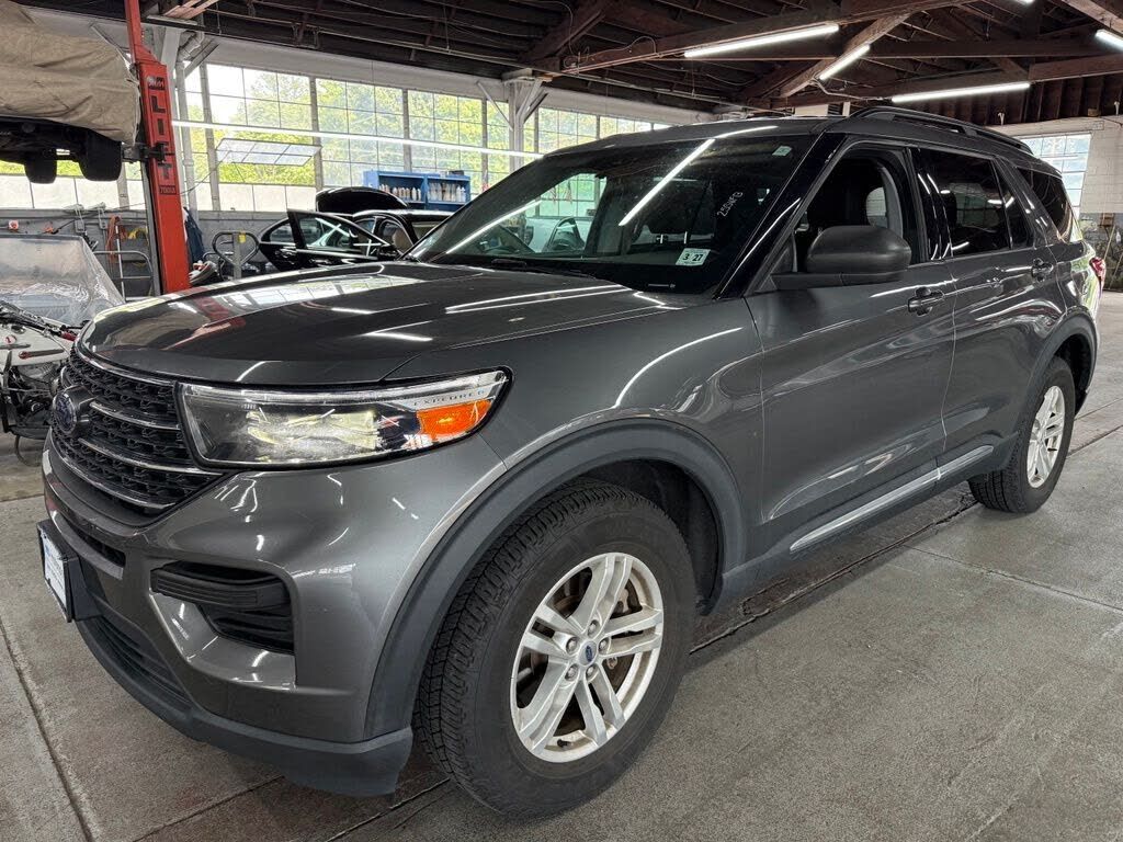 2022 FORD Explorer