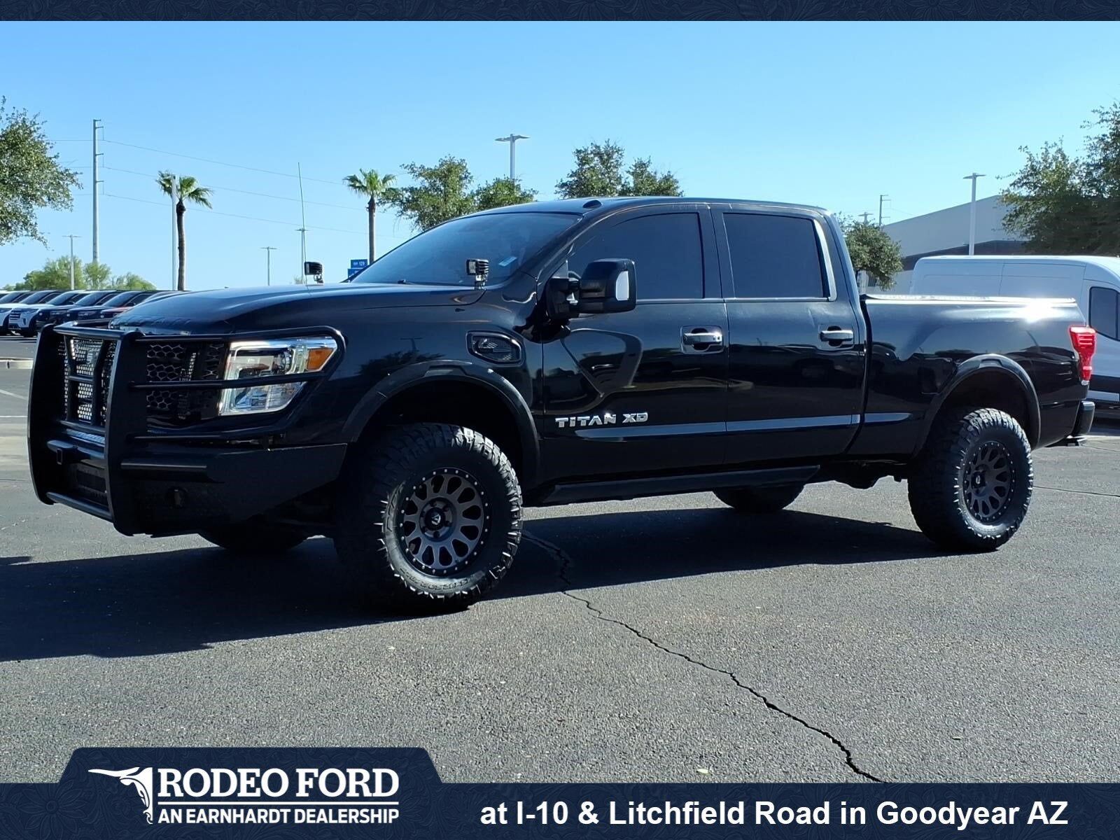 2017 NISSAN Titan