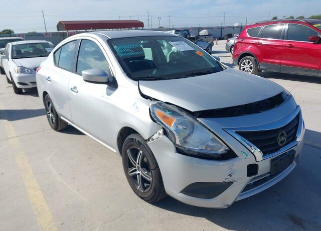 2018 NISSAN Versa