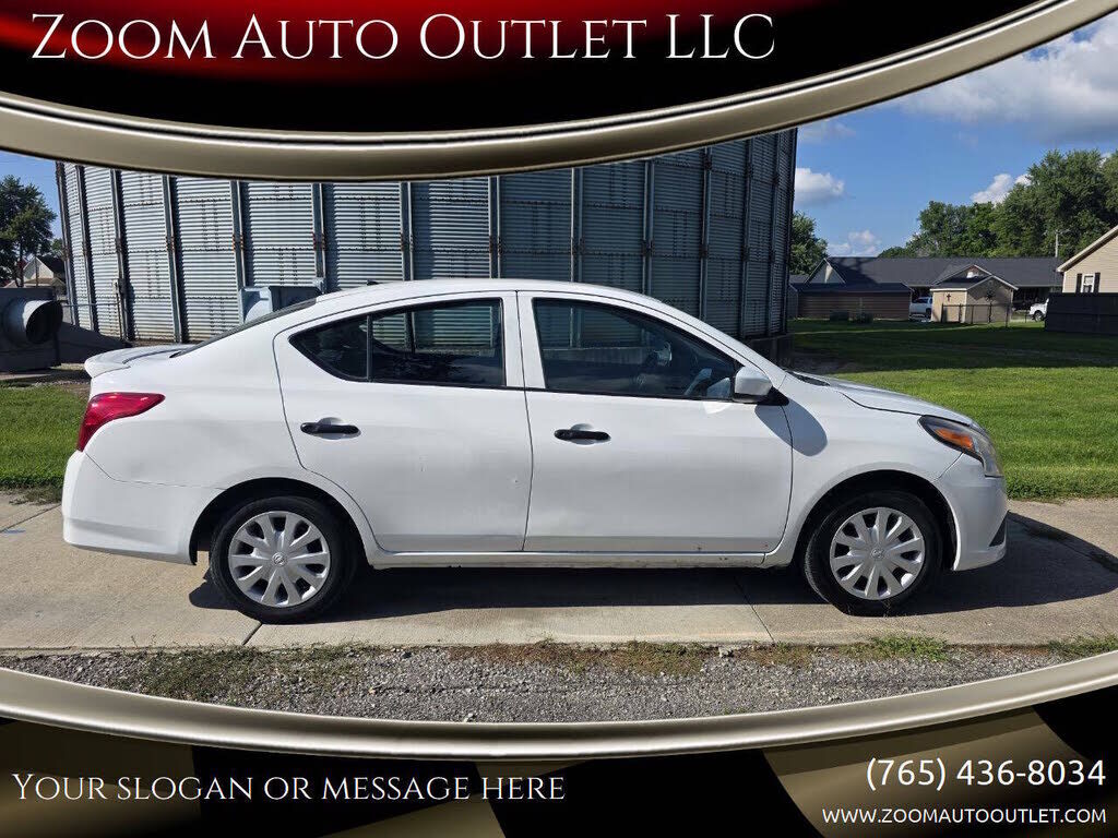 2017 NISSAN Versa