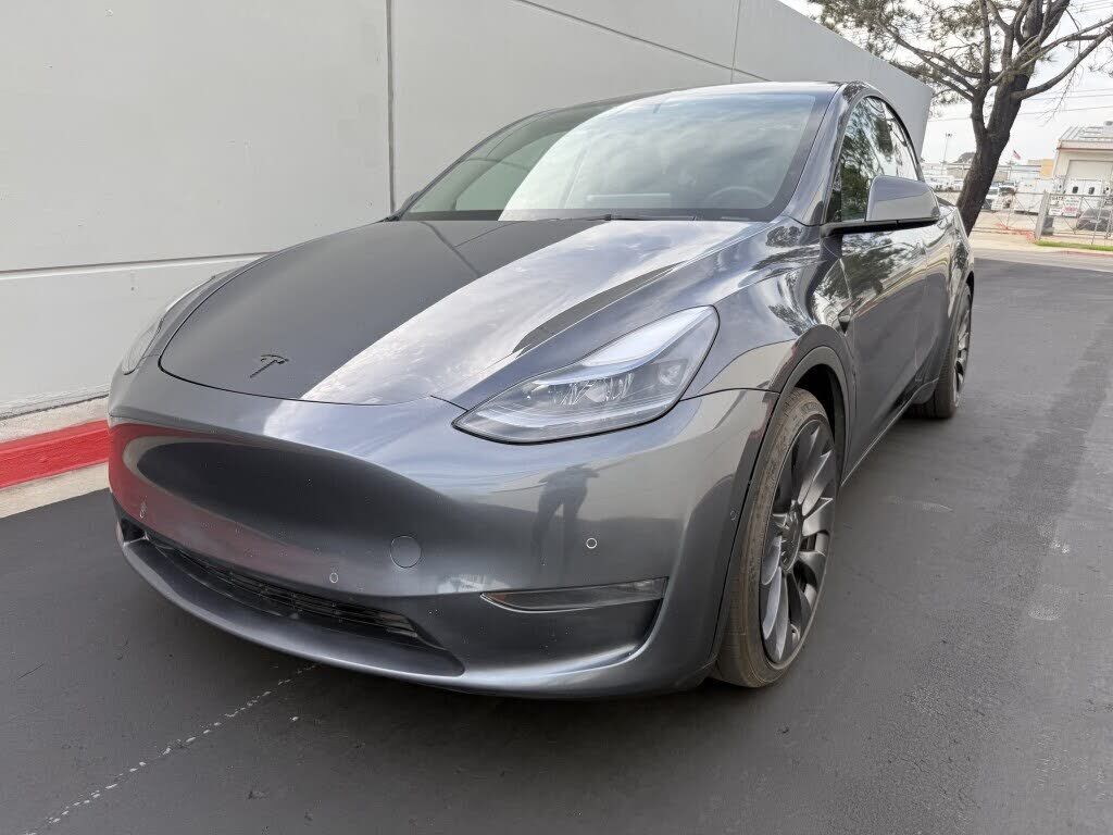 2022 TESLA Model Y