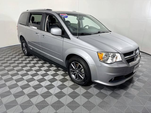 2017 DODGE Grand Caravan