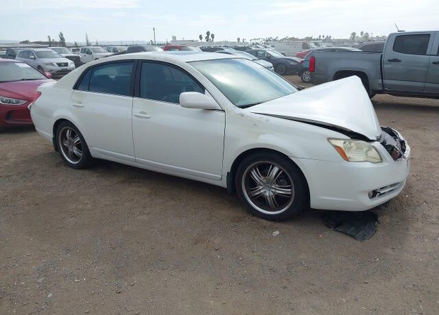 2006 TOYOTA Avalon