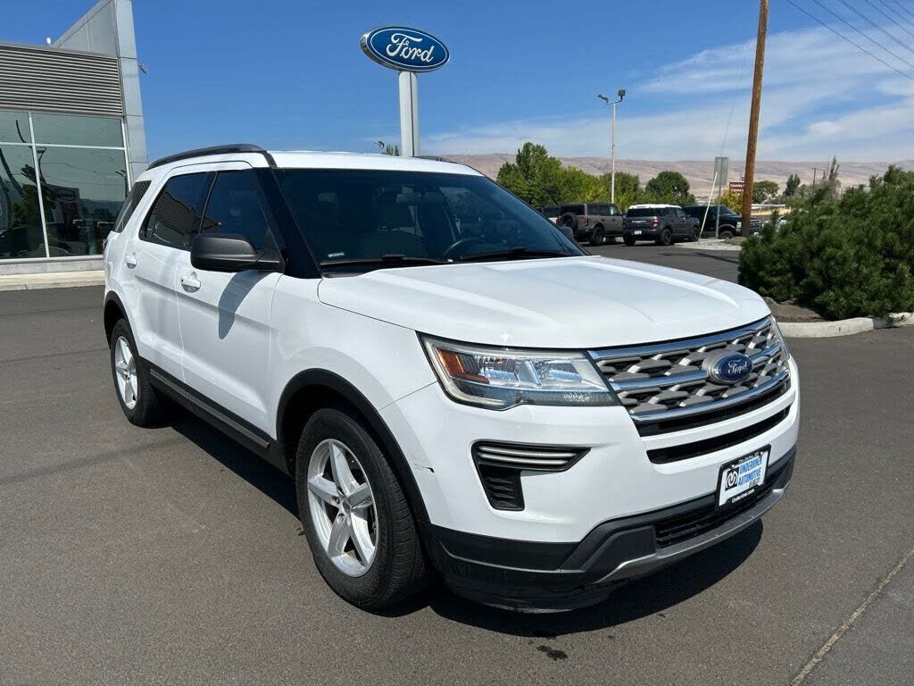 2018 FORD Explorer