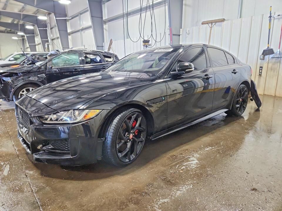 2019 JAGUAR XE