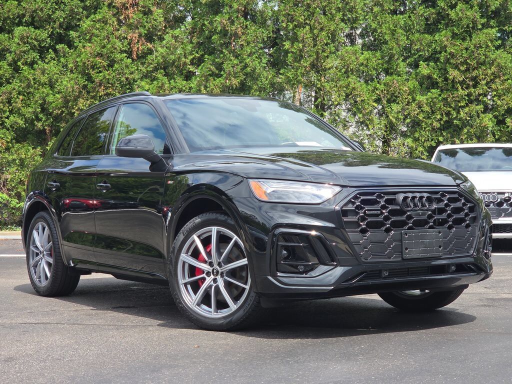 2024 AUDI Q5 e