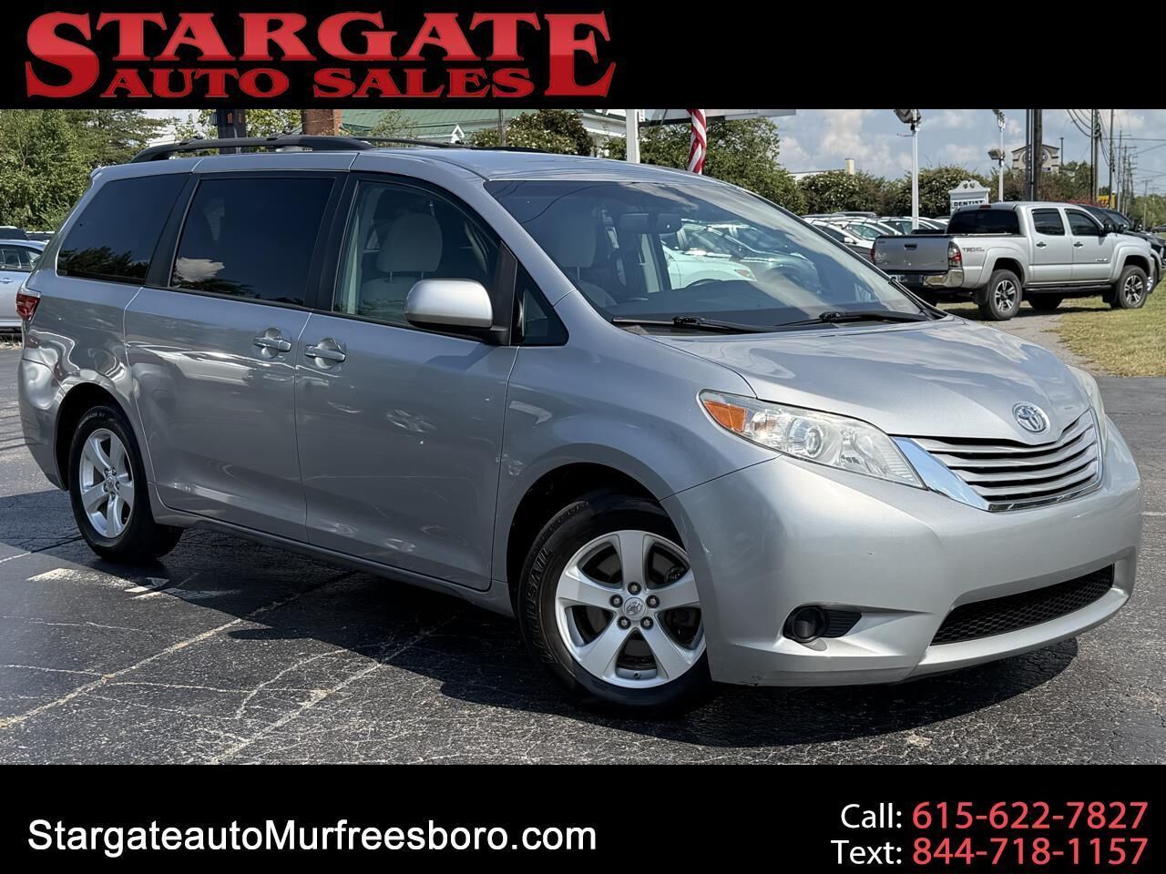 2017 TOYOTA Sienna