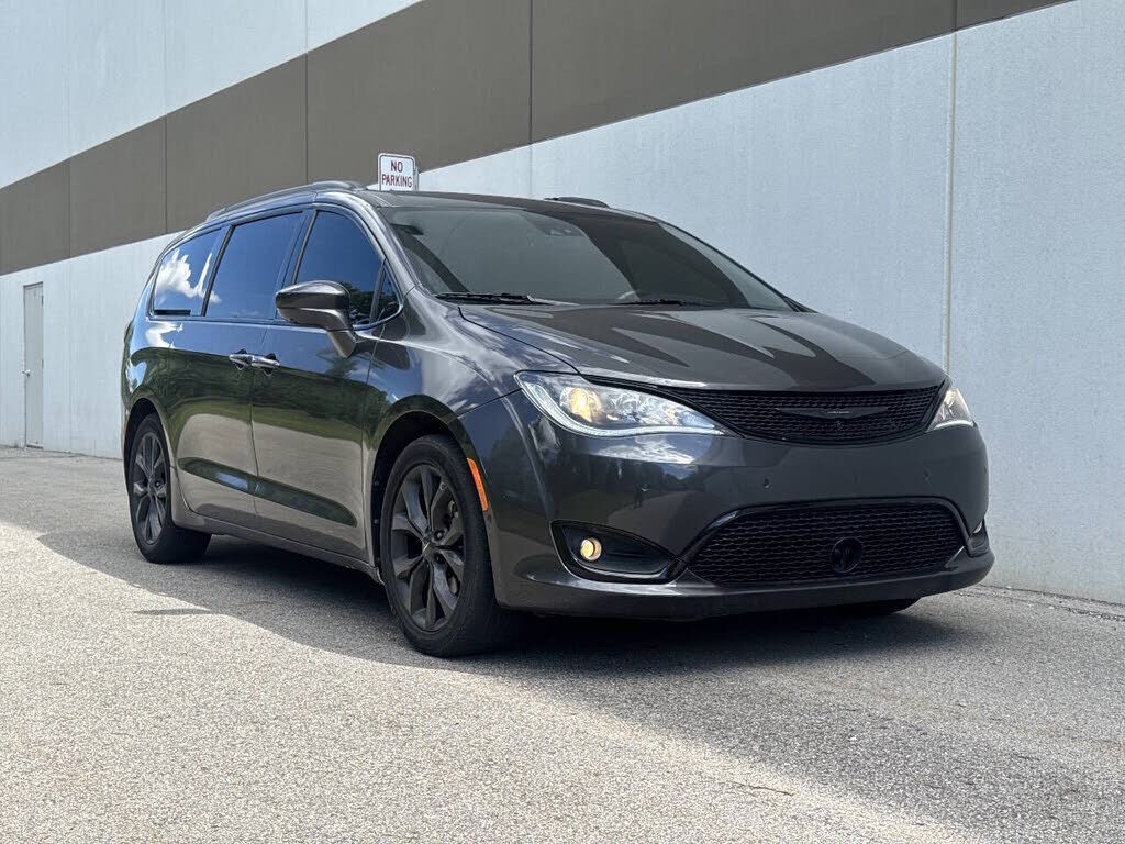 2019 CHRYSLER Pacifica