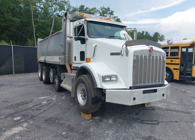 2015 KENWORTH T8 Series