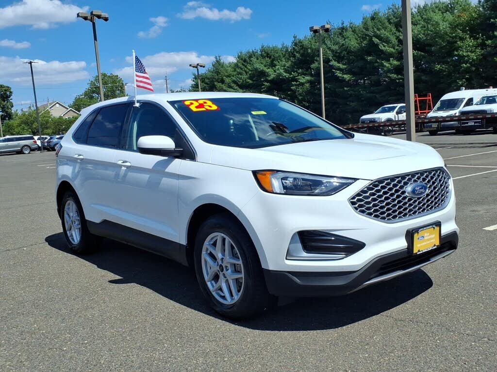 2023 FORD Edge
