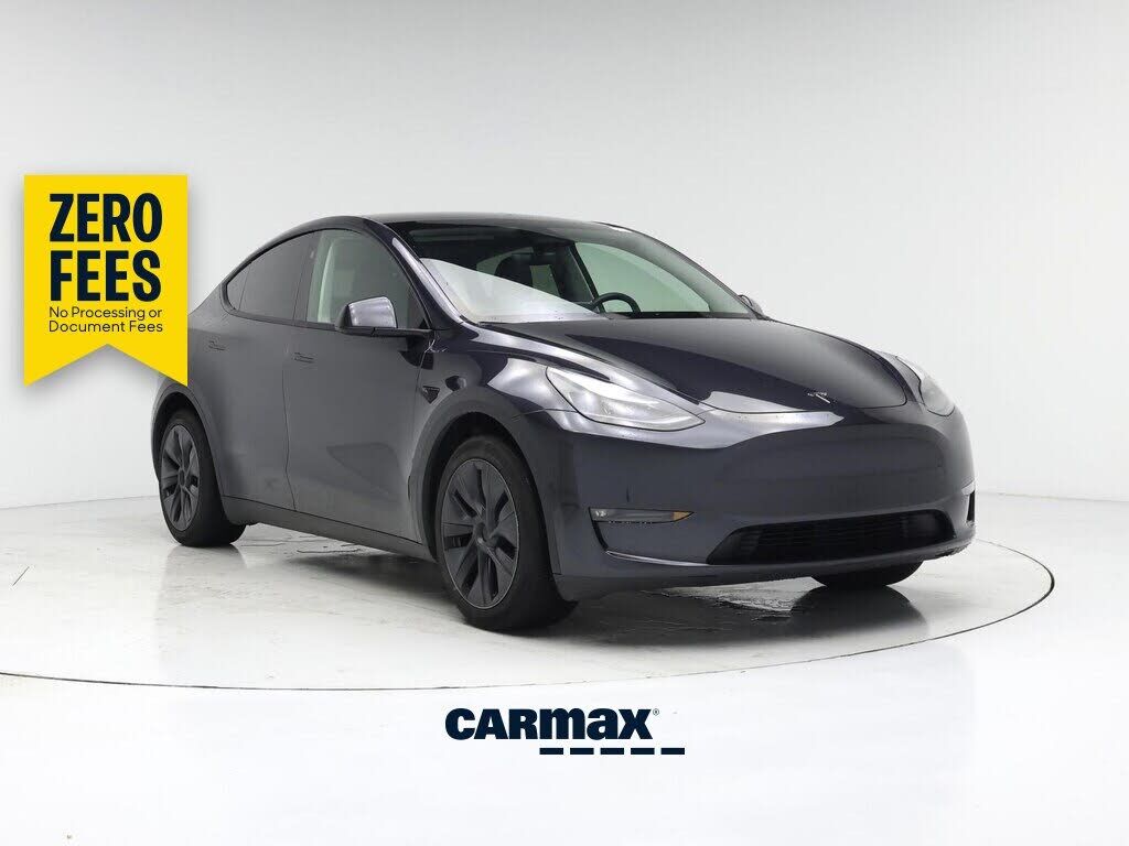 2025 TESLA Model Y