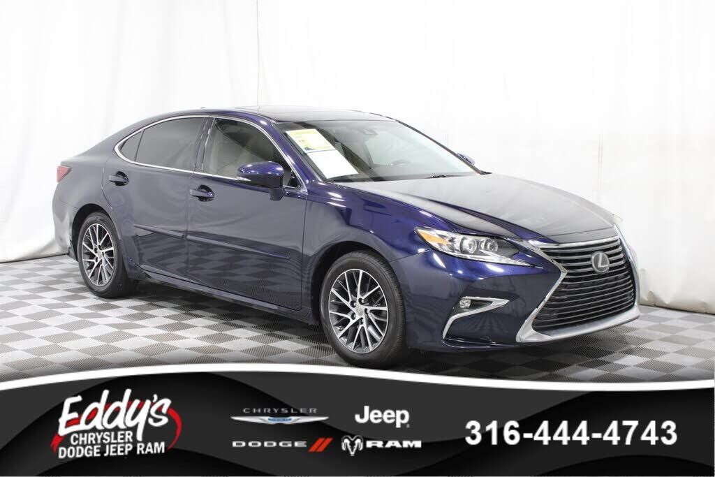 2016 LEXUS ES