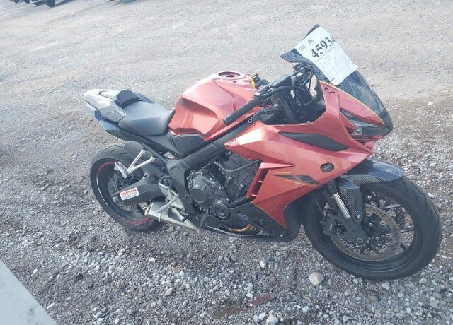 2023 HONDA CB