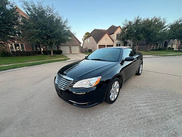 2013 CHRYSLER 200