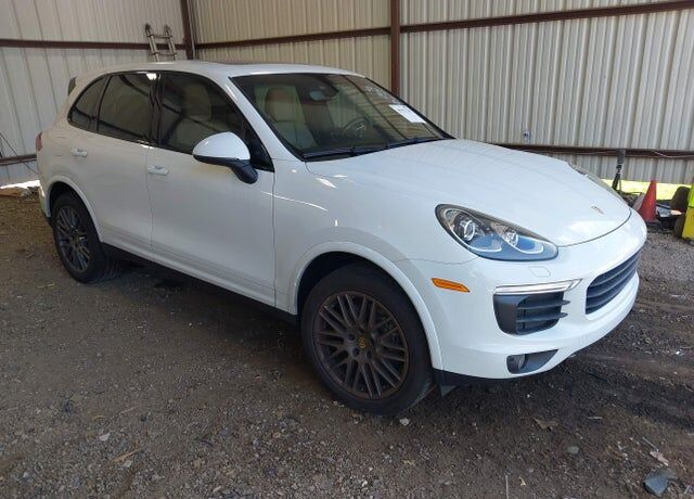 2017 PORSCHE Cayenne