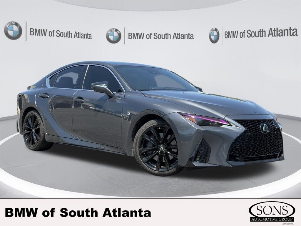 2021 LEXUS IS