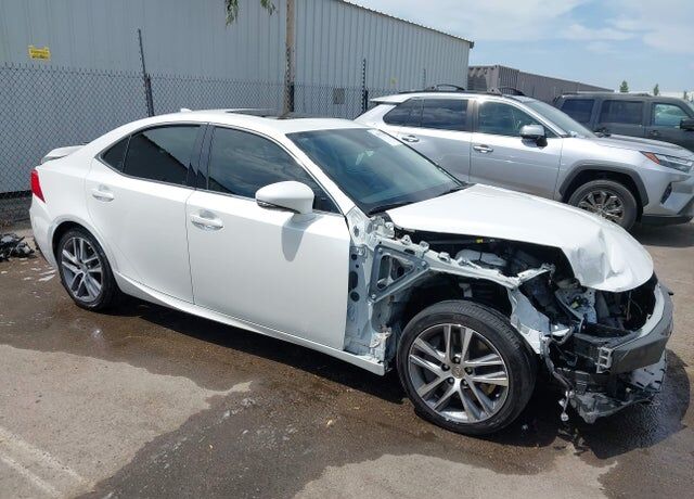 2020 LEXUS IS