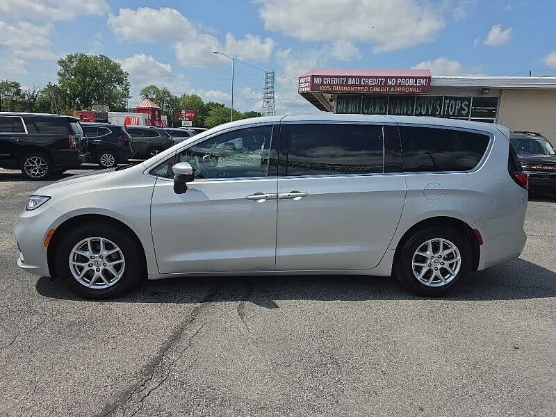 2023 CHRYSLER Pacifica