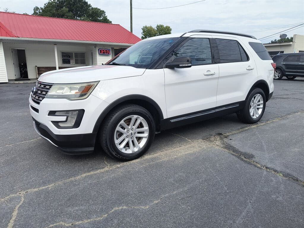 2016 FORD Explorer