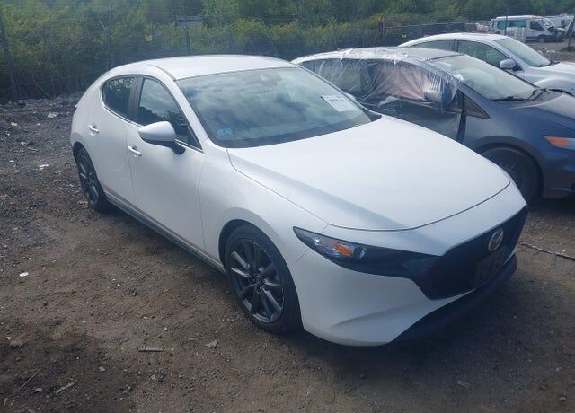 2022 MAZDA Mazda3