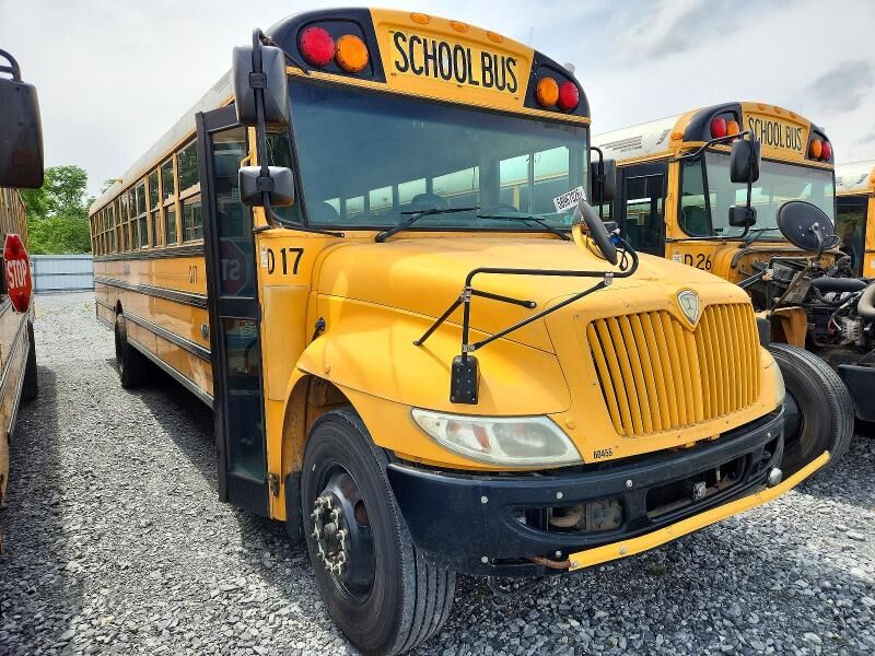 2013 IC BUS PB105