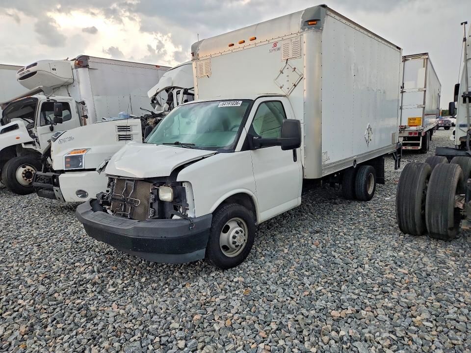 2017 CHEVROLET Express
