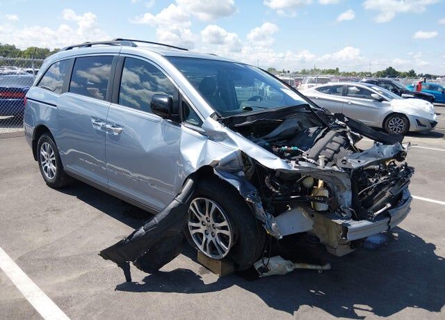 2013 HONDA Odyssey