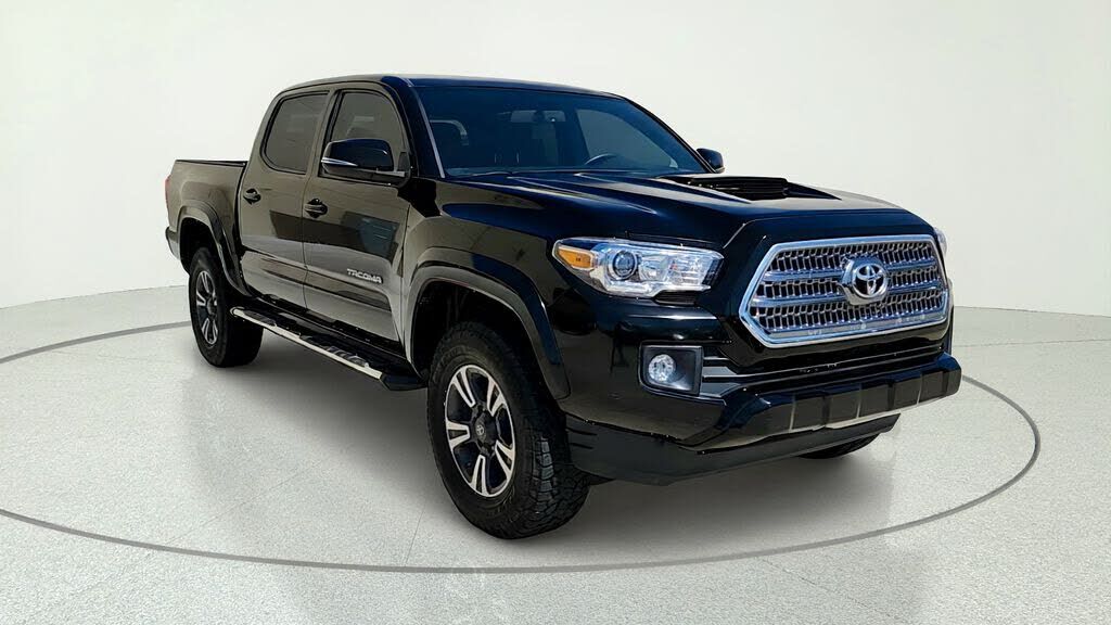 2017 TOYOTA Tacoma