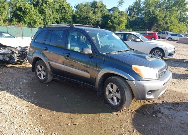 2004 TOYOTA RAV4