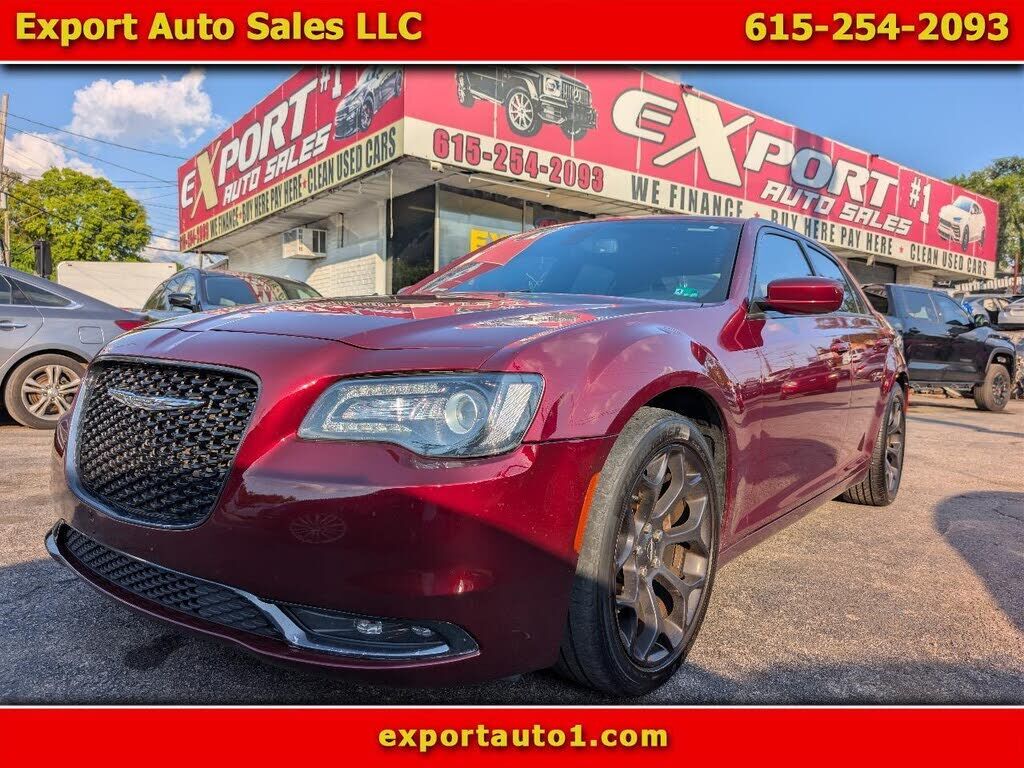 2019 CHRYSLER 300