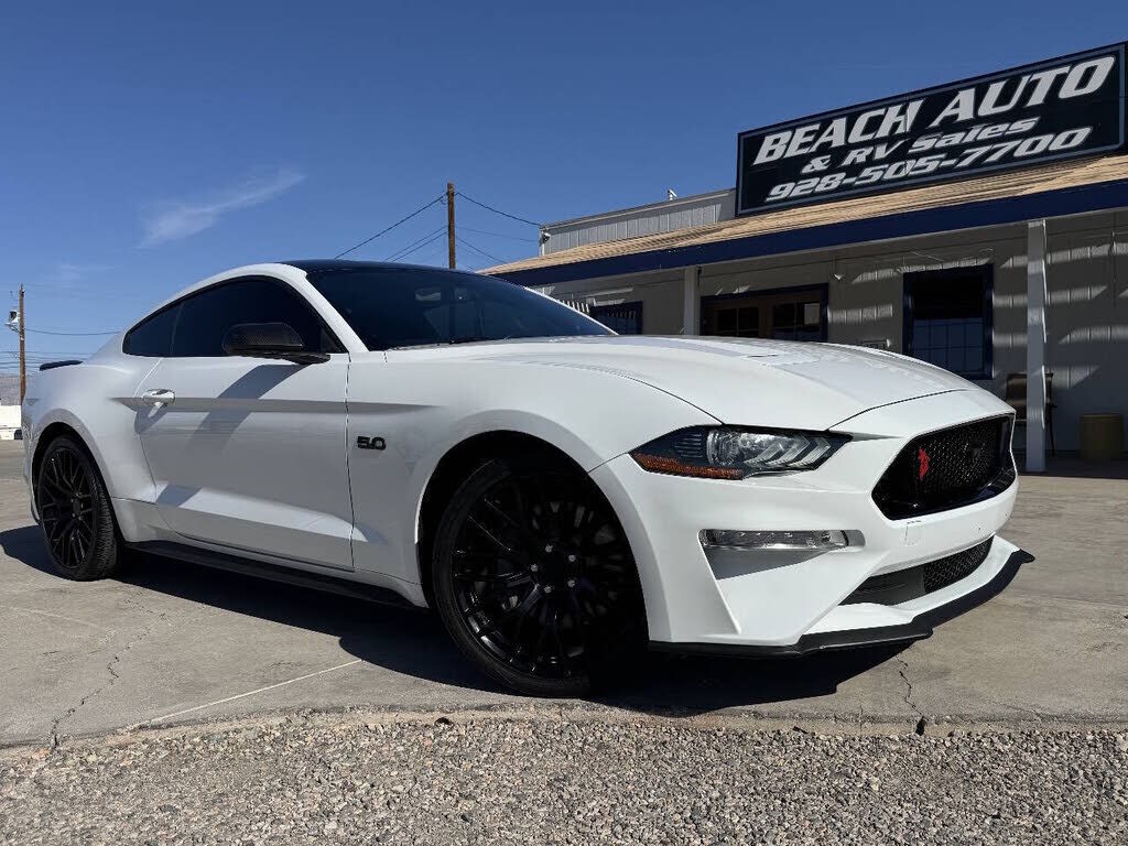 2019 FORD Mustang