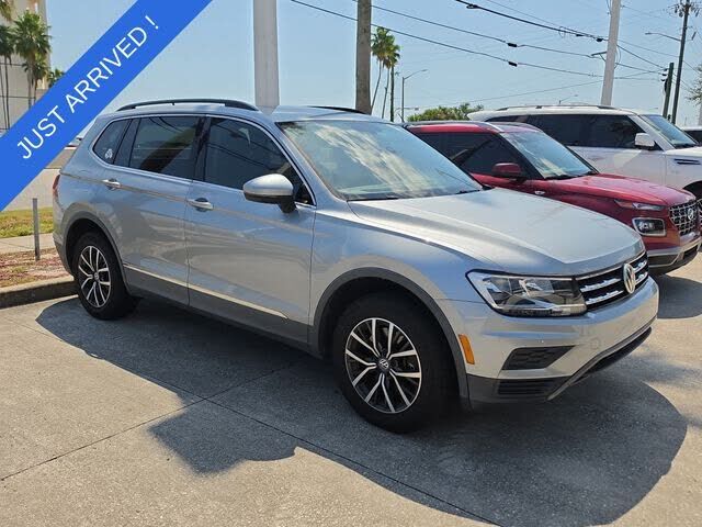 2020 VOLKSWAGEN Tiguan
