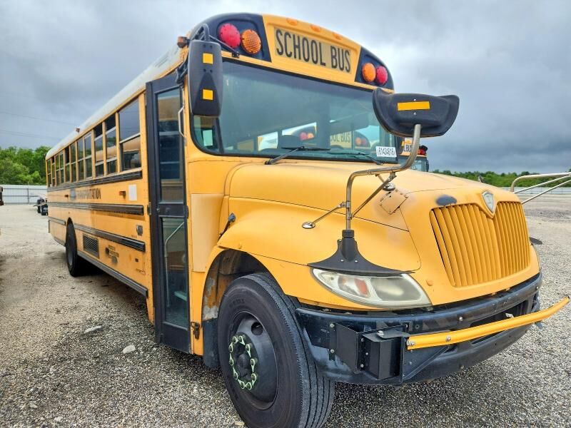2013 IC BUS PB105