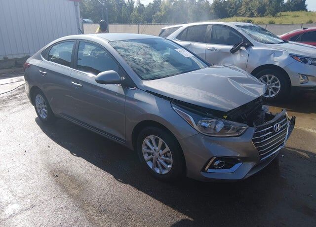 2022 HYUNDAI Accent