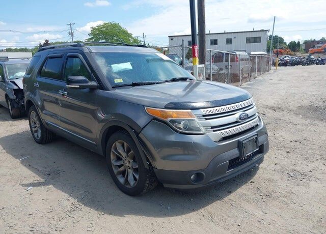 2014 FORD Explorer
