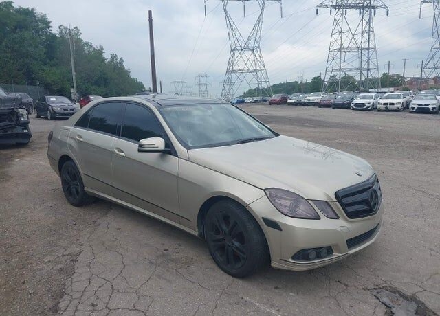 2010 MERCEDES-BENZ E-Class