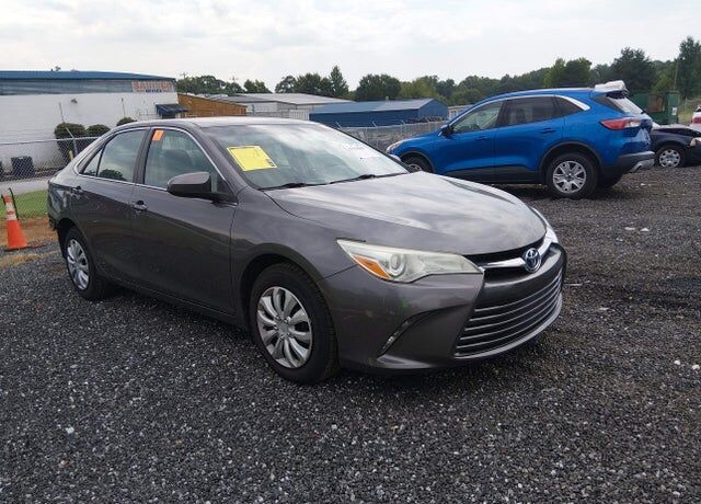 2017 TOYOTA Camry