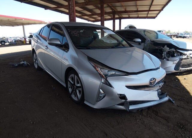 2016 TOYOTA PRIUS