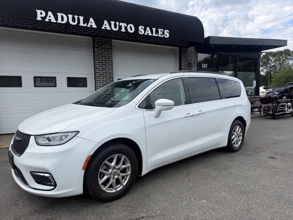 2022 CHRYSLER Pacifica