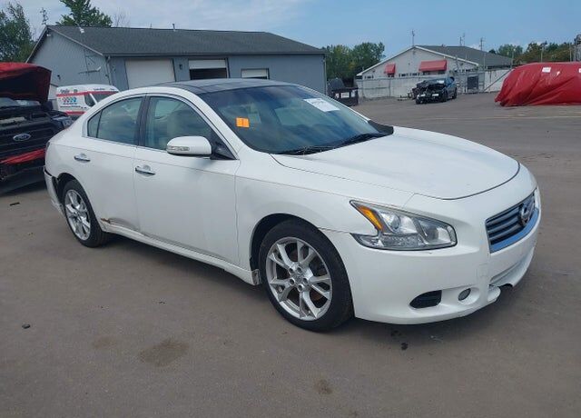 2012 NISSAN Maxima