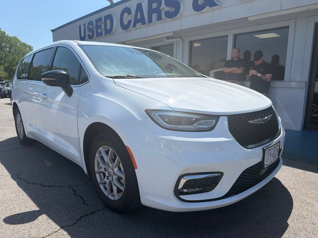 2025 CHRYSLER Pacifica