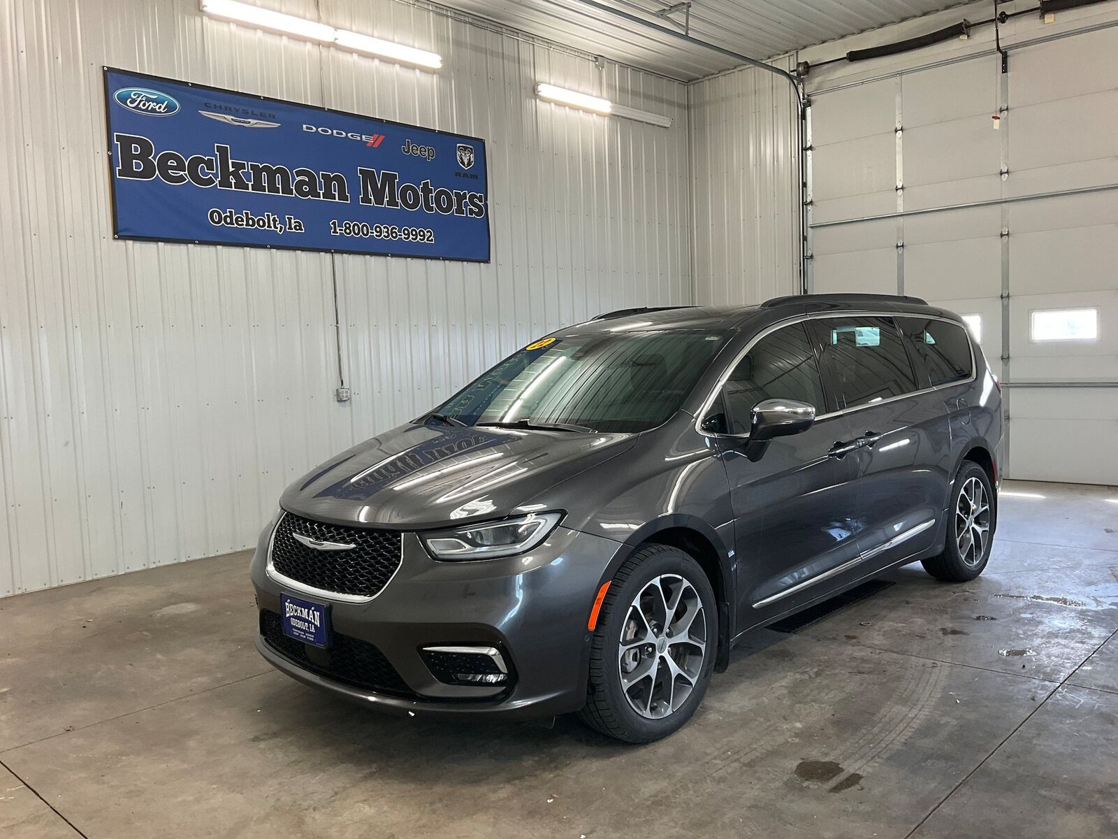 2022 CHRYSLER Pacifica