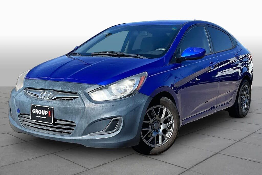 2014 HYUNDAI Accent