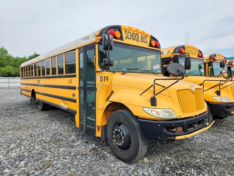 2013 IC BUS PB105