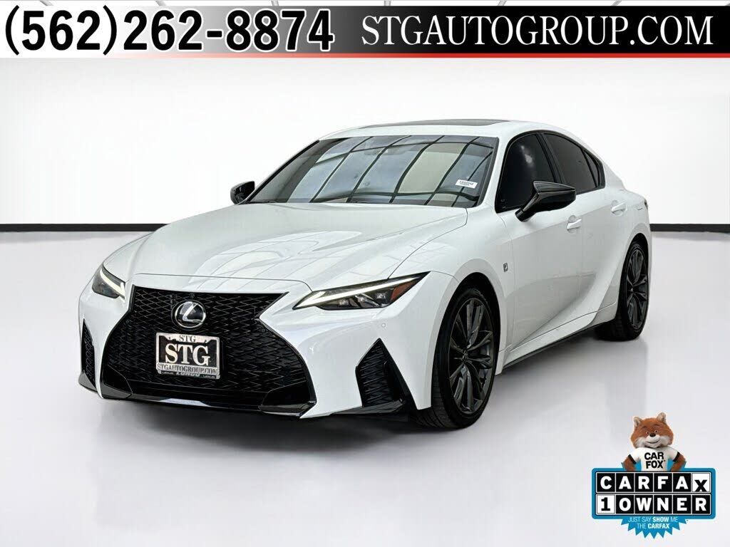 2025 LEXUS IS