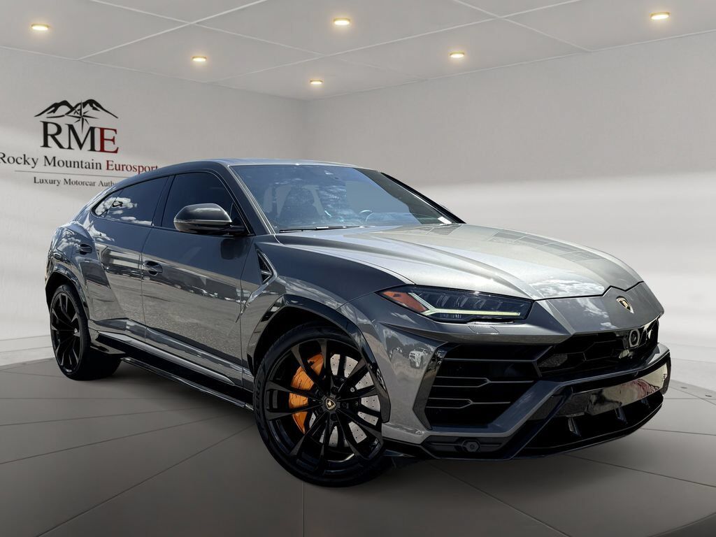 2021 LAMBORGHINI URUS