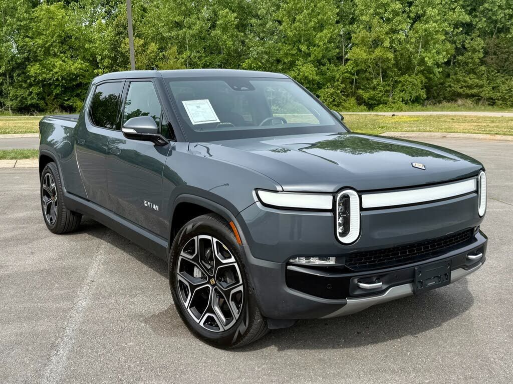 2024 RIVIAN R1T