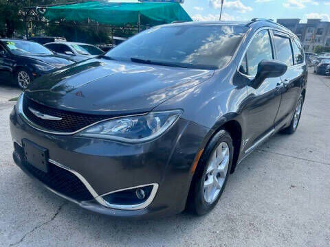 2017 CHRYSLER Pacifica