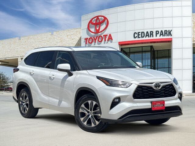 2025 TOYOTA Highlander